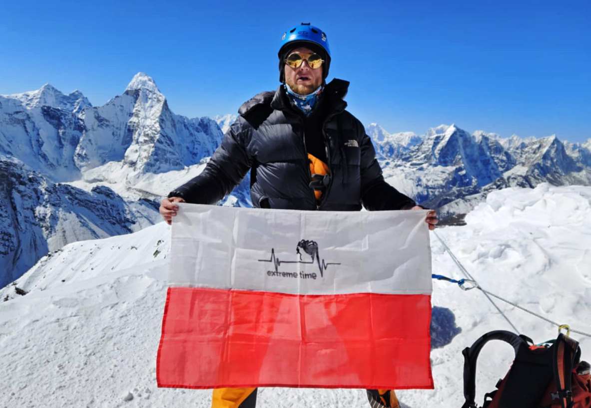 Przasnyszanin Mariusz Cichowski zdobył szczyt Island Peak w Himalajach